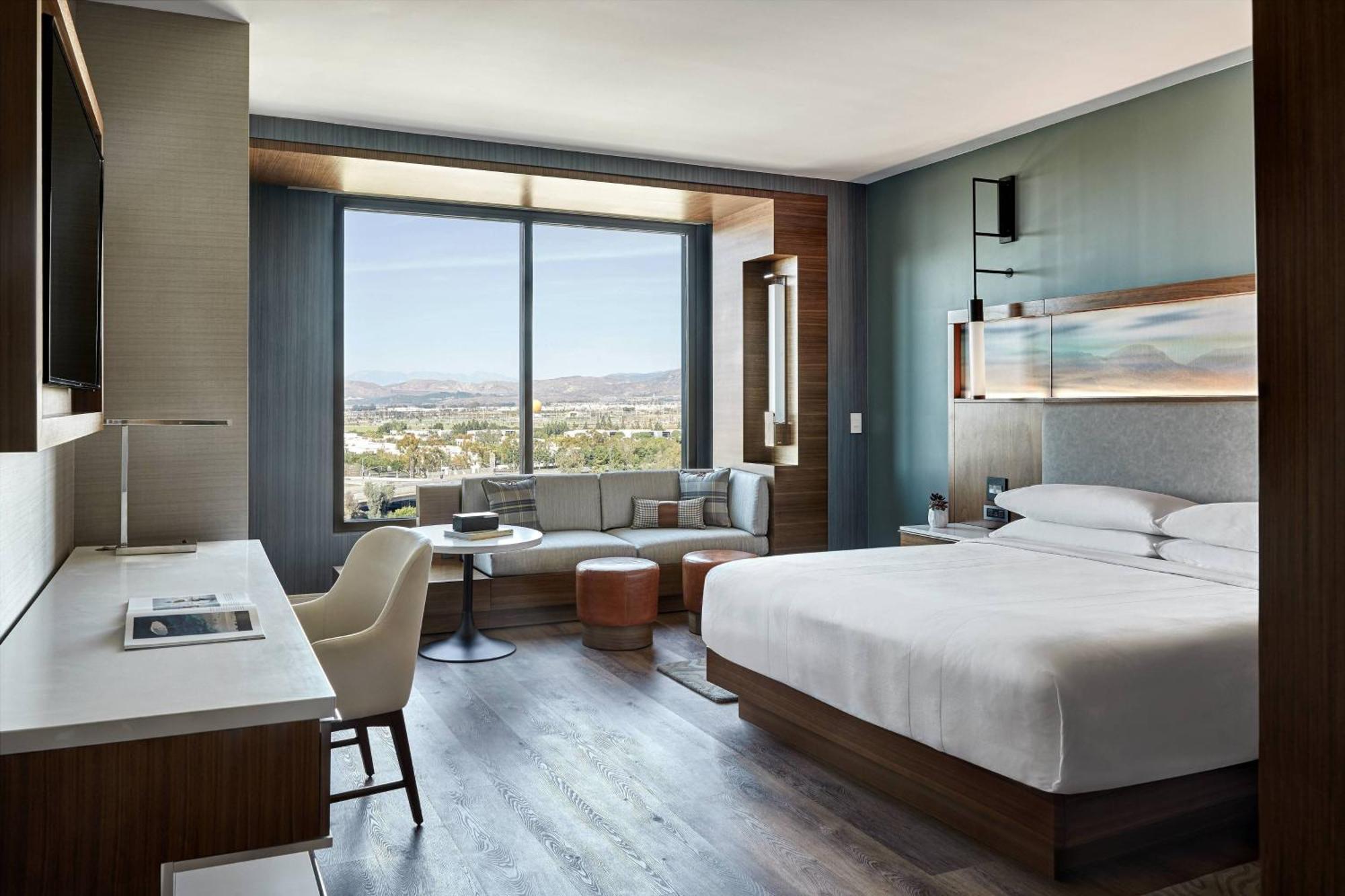 Marriott Irvine Spectrum Exterior photo